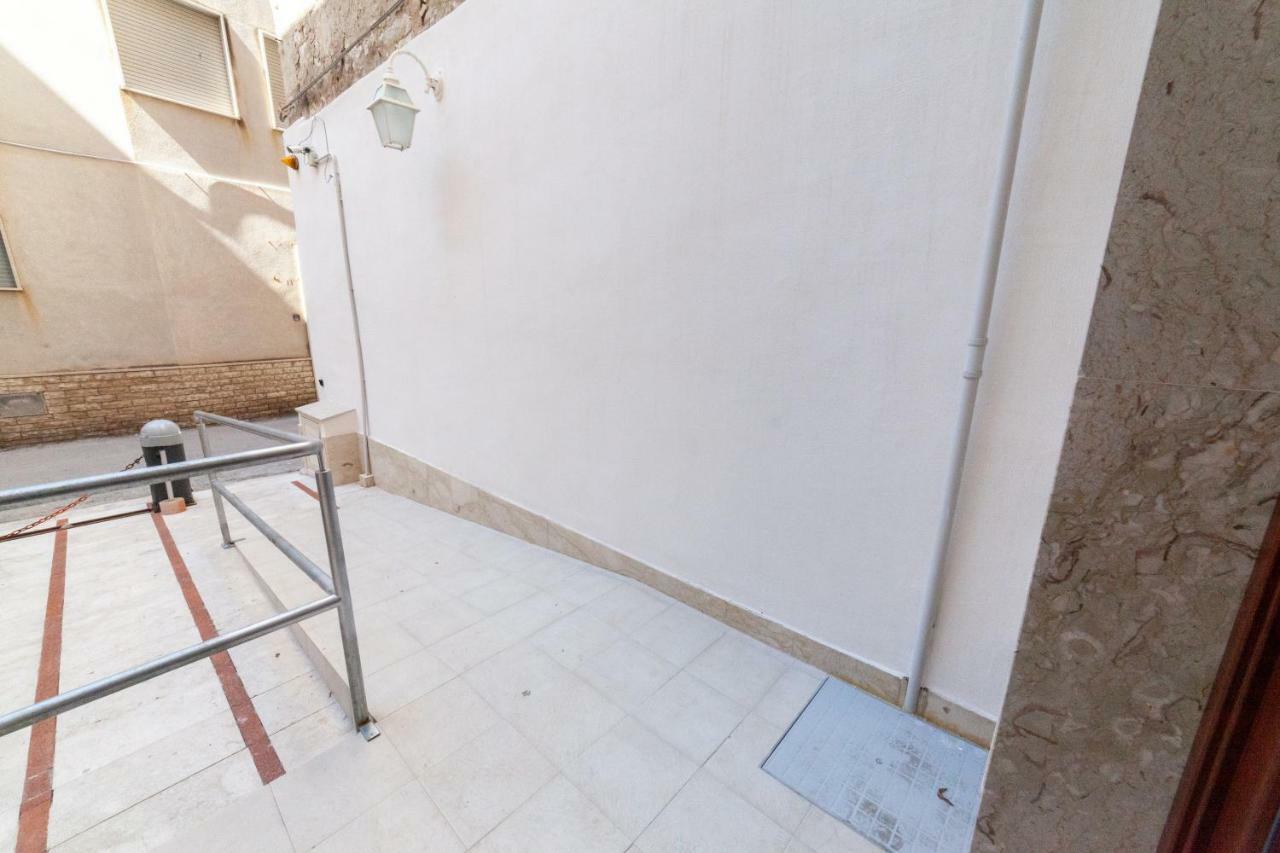 Casa Vacanze Tridente Trapani Exterior foto